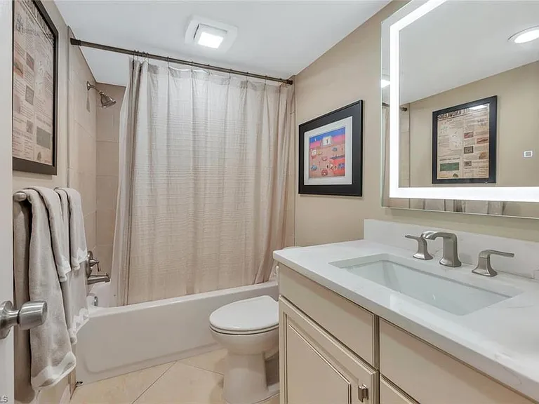 4200 Belair Ln #105 — Photo 16