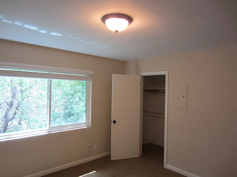 27 Crystal Springs — Photo 7