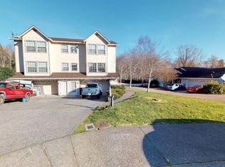 831 Limbaugh Way, Brookings, OR 97415