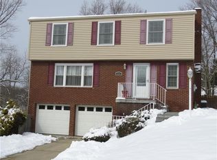 925 Copsewood Dr, Bethel Park, PA 15102
