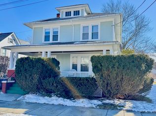 304 16th St, Honesdale, PA 18431