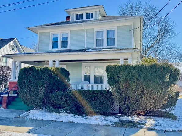 304 16th St, Honesdale, PA 18431