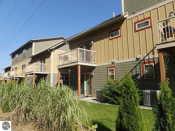4th image of 13802 SW Bayshore Dr #13