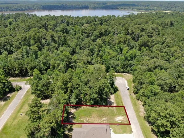 41 Firewood Rd, Huntsville, TX 77340