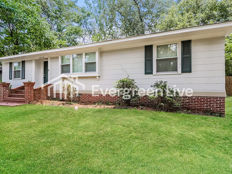 4540 Meadowridge Dr — Photo 2