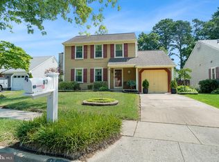87 Oak Forest Dr, Sicklerville, NJ 08081