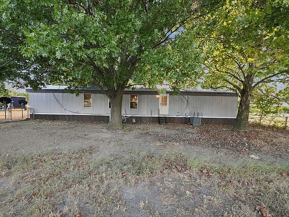 2nd image of 1206 Toby St