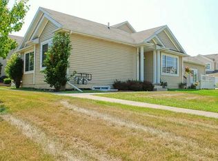 9817 Veridian St, Johnston, IA 50131