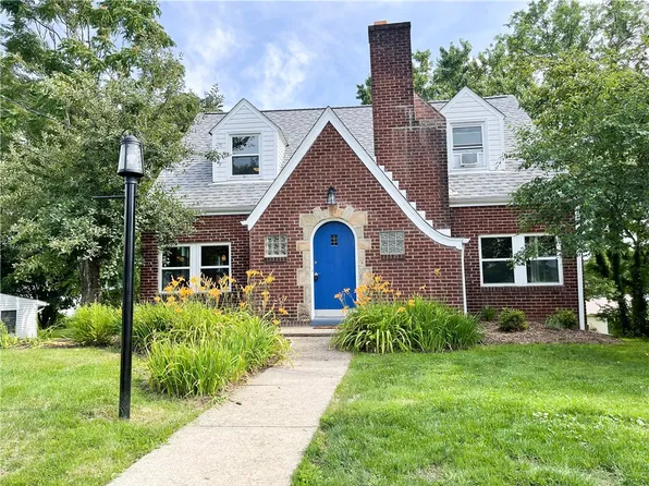 120 Williams St, Springdale, PA 15144