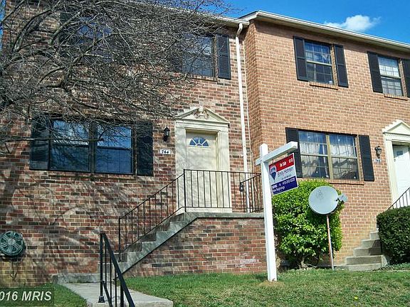 3rd image of 744 Wilton Farm Dr