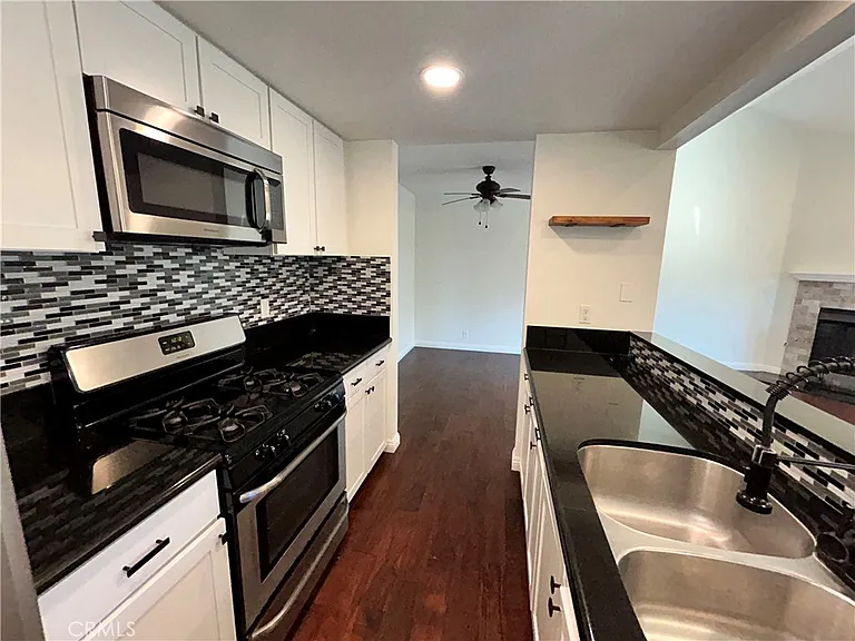 359 Windy Ln — Photo 8