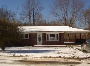 121 Englewood Ln, Danville, VA 24541