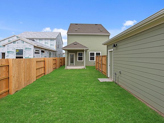 5th image of 108 Cherry Blossom Ln