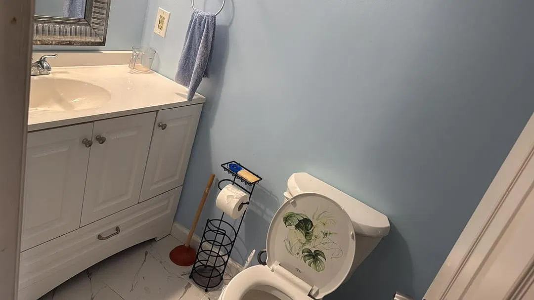 1 bed, 1.5 bath, 2429 sqft, $1,500 — Photo 2