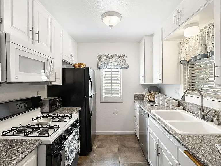 10309 Azuaga St #37 — Photo 7