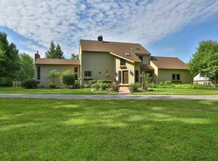 946 Grooms Rd, Rexford, NY 12148