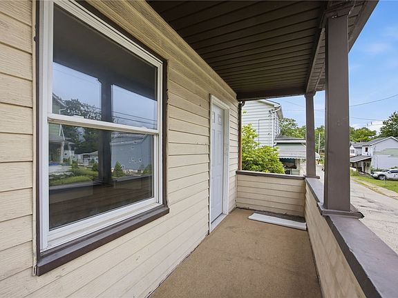 5th image of 2906 Chester St