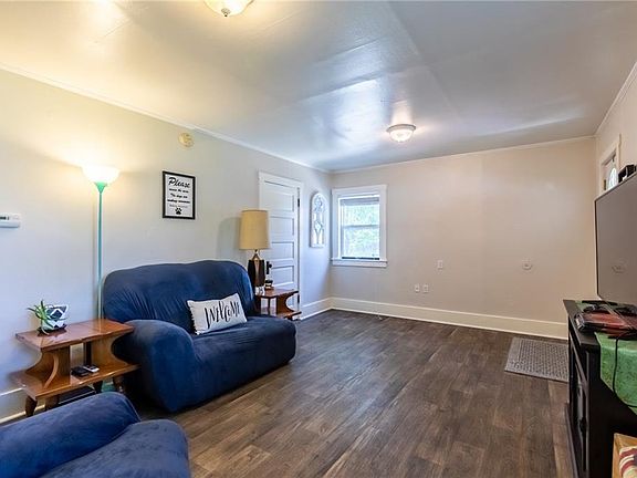 5th image of 632 Saint Johns Ave APT 5