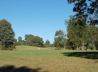 6 N Lake Cir #R18, Manning, SC 29102