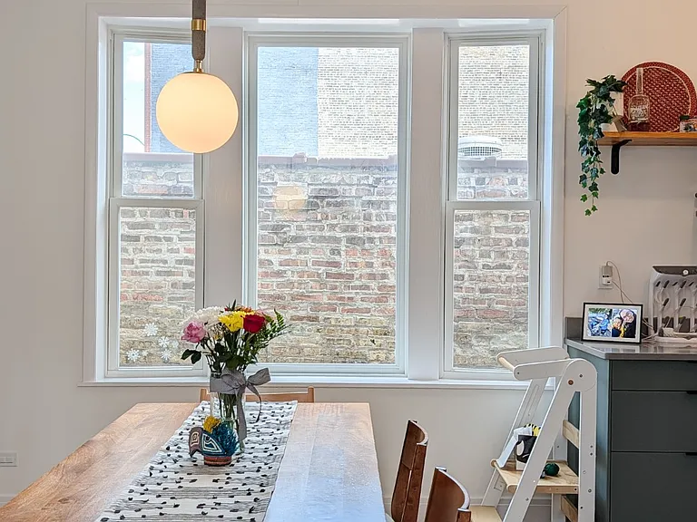 3231 W Armitage Ave — Photo 6