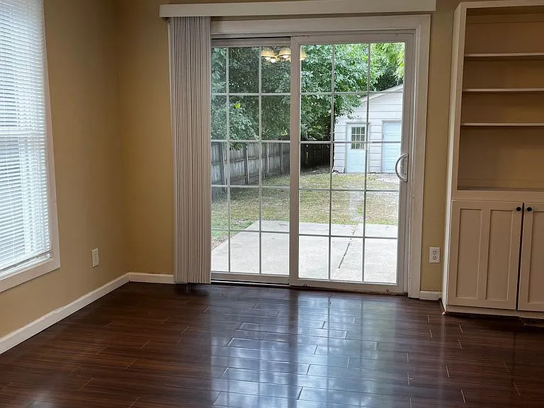 741 S 1st Ave — Photo 13