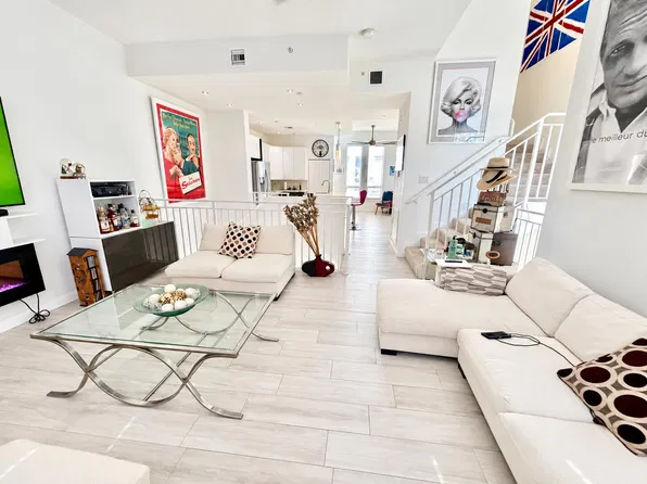 711 SE 16th Court, Fort Lauderdale, FL 33316
