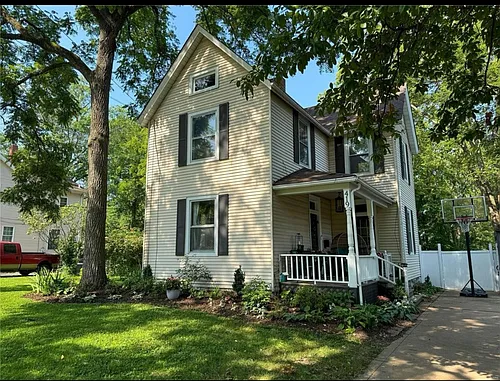 419 S Van Buren Ave Photo 1