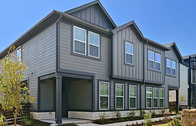 Canvas at Grand Prairie Townhomes — Photo 2