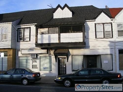 2nd image of 2797 Milburn Ave