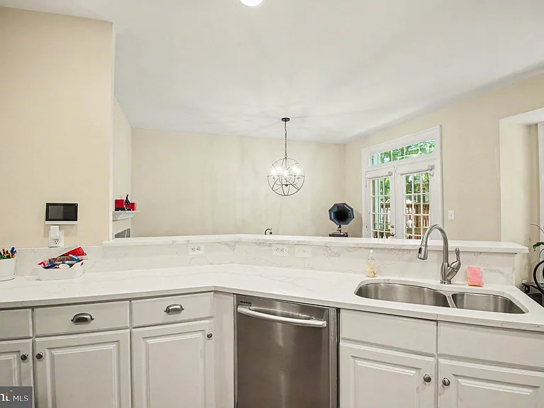 1305 Sundial Dr — Photo 11