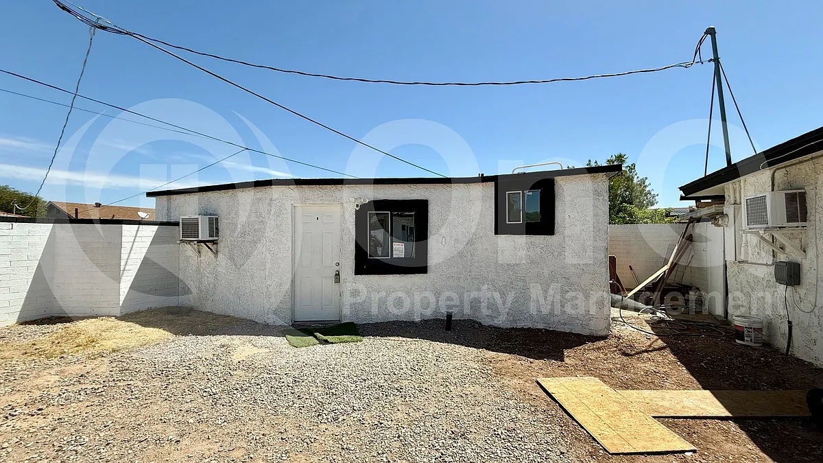 Building Photo - 1836 E Hubbell St #6