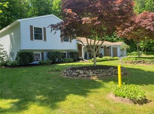 2 Dianes Mill Path, Central Square, NY 13036