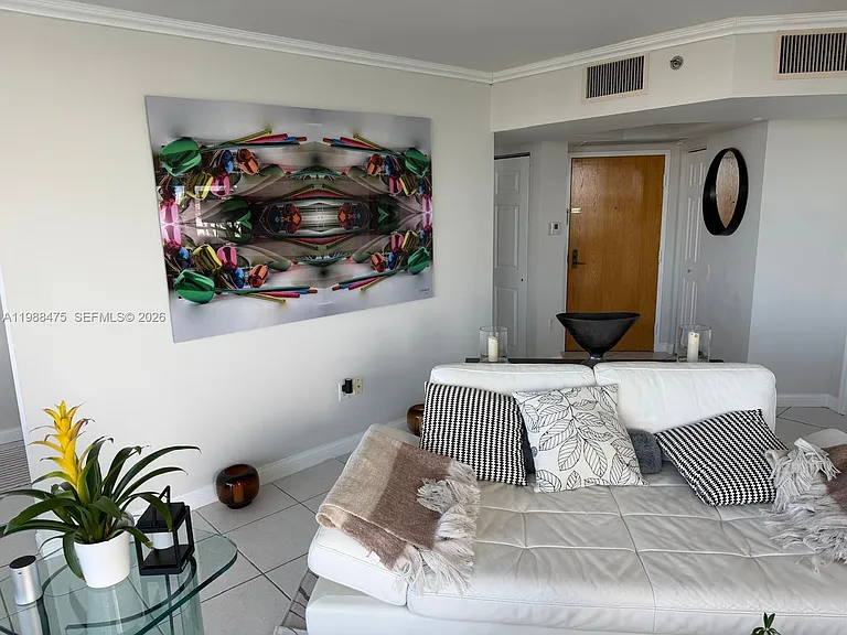 7330 Ocean Ter #20-C — Photo 6