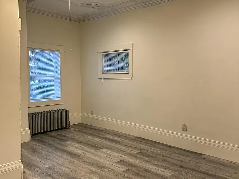 20 Adams St #3 — Photo 4