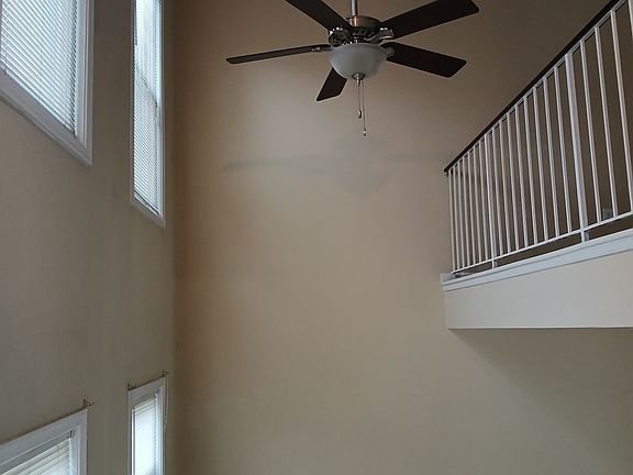4th image of 10439 Rapidan Ln