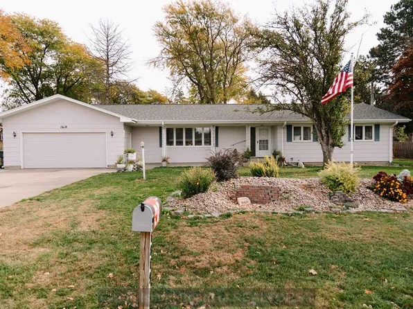 1819 Roberta Ave, Grand Island, NE 68803
