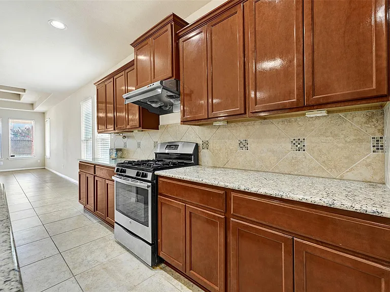 23023 Verona Vista Dr — Photo 5