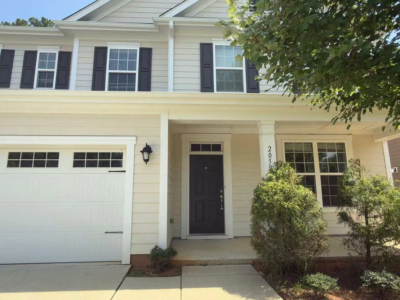 4 bed, 3.0 bath, $2,500 — Photo 2