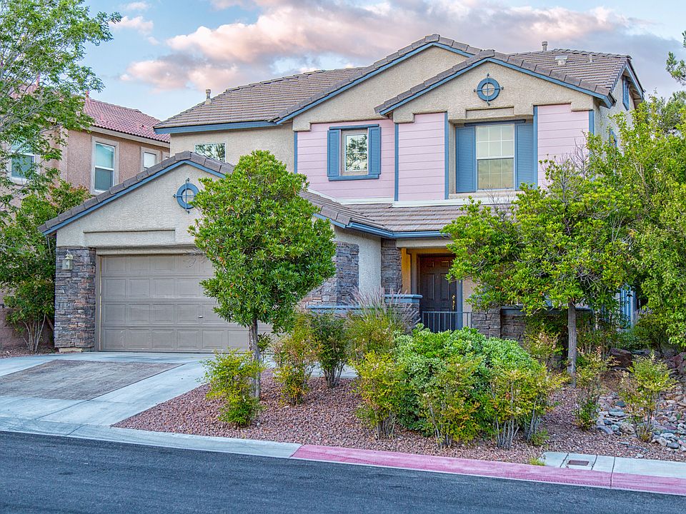 1st image of 544 Caribbean Palm Dr