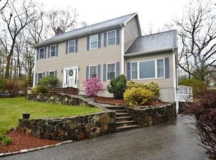 3 Paris Way, Woburn, MA 01801