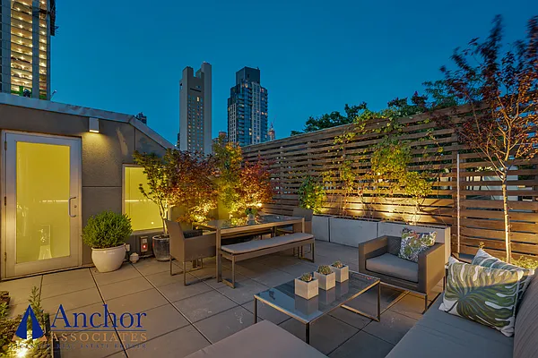 Rented by Anchor Associates | media 40