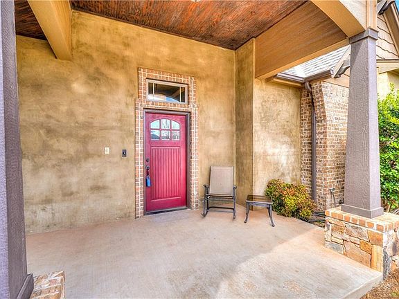 5th image of 15709 Kestral Park Ct