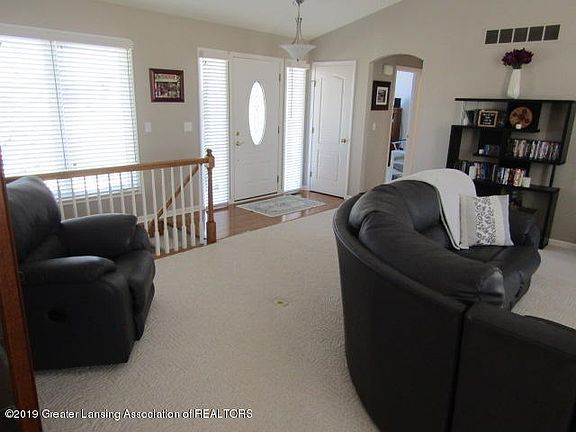 4th image of 11644 Hardwood Dr
