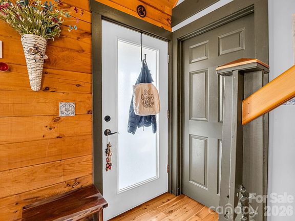 2nd image of 1493 Cleghorn Mill Rd