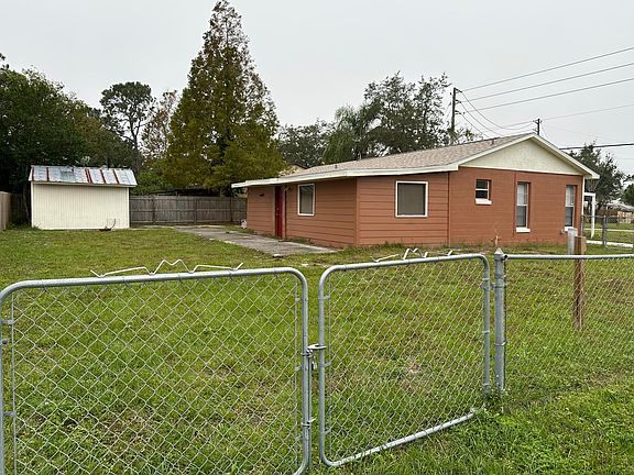 2nd image of 304 W Martin St