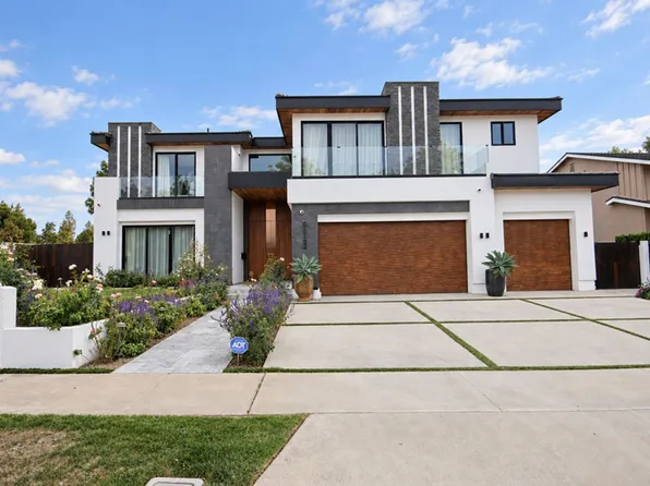 9984 Petunia Ave, Fountain Valley, CA 92708