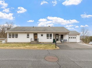 13 3rd St, Newport, NH 03773