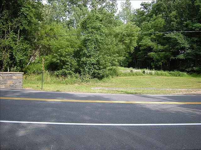 2nd image of Old Post Rd
