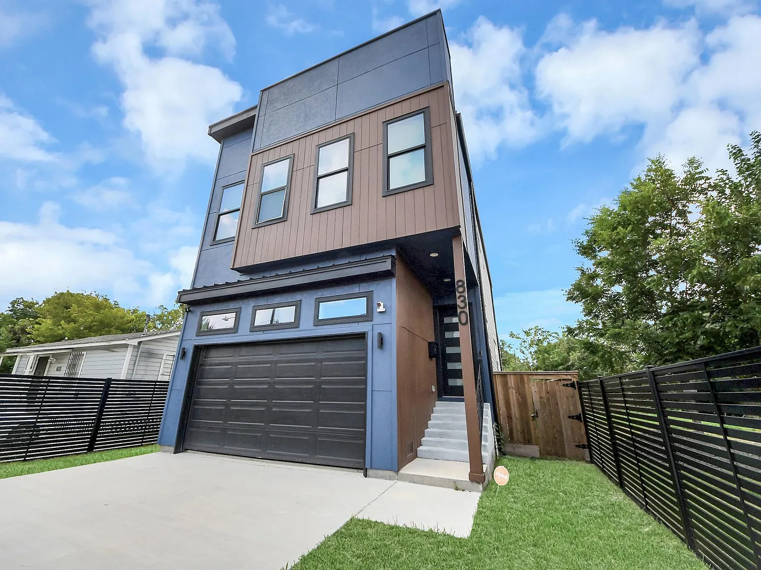 3 bed, 2.5 bath, 2227 sqft, $3,200 — Photo 4