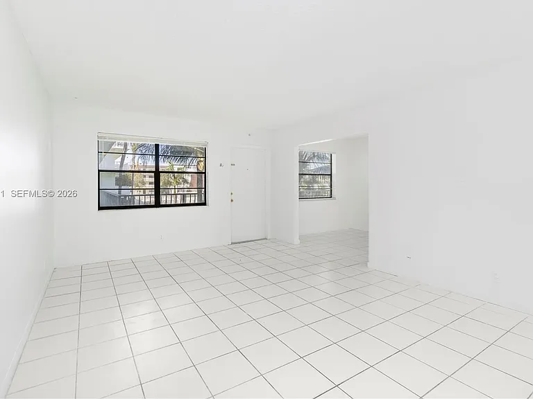 500 NE 2nd St #223 — Photo 7